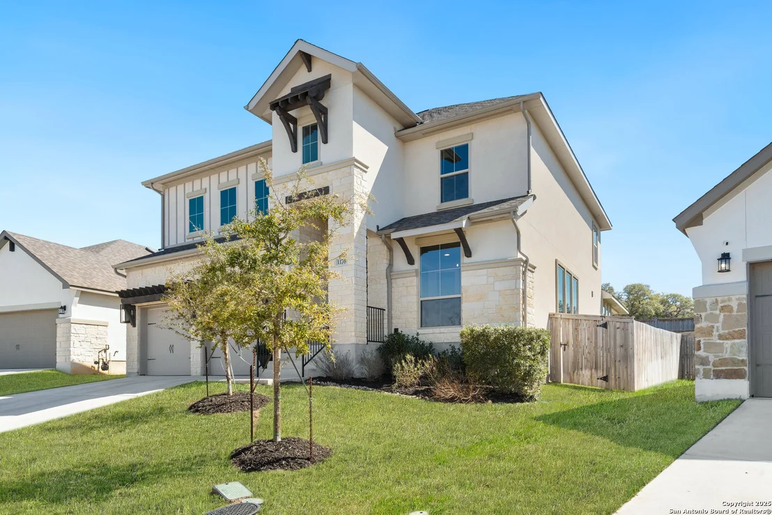 Photo of 1176 Cadogan Squire