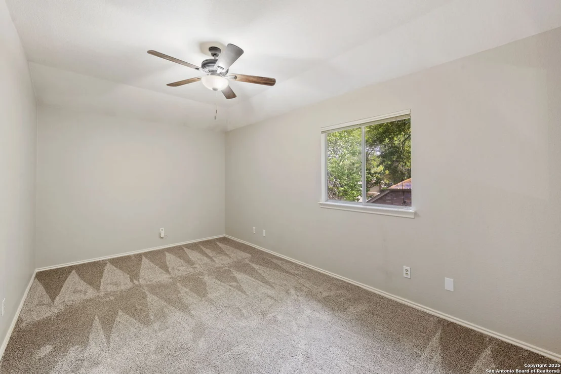 Photo of 6115 Glen Heather