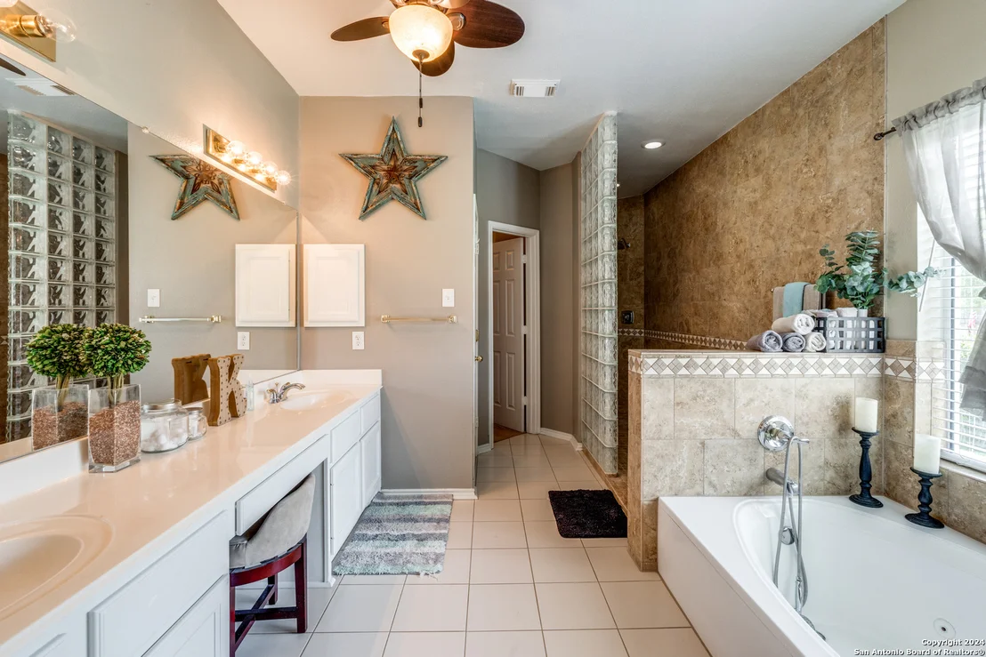Photo of 312 las brisas