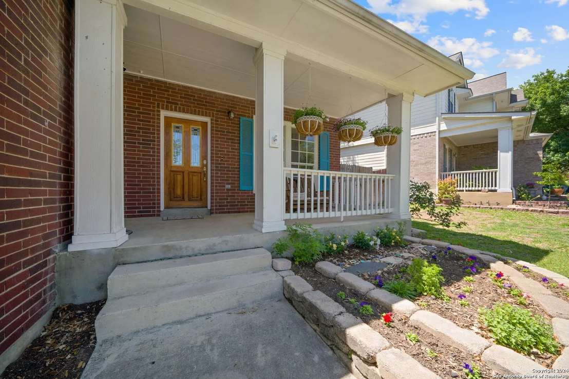 Photo of 15831 AUGUSTA COR