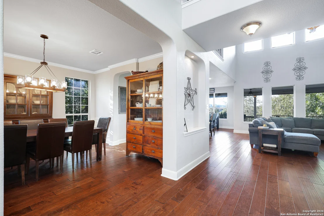 Photo of 3607 Sunset Cliff