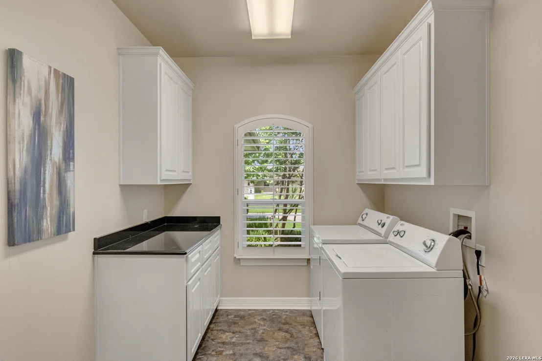 Photo of 307 E Pheasant
