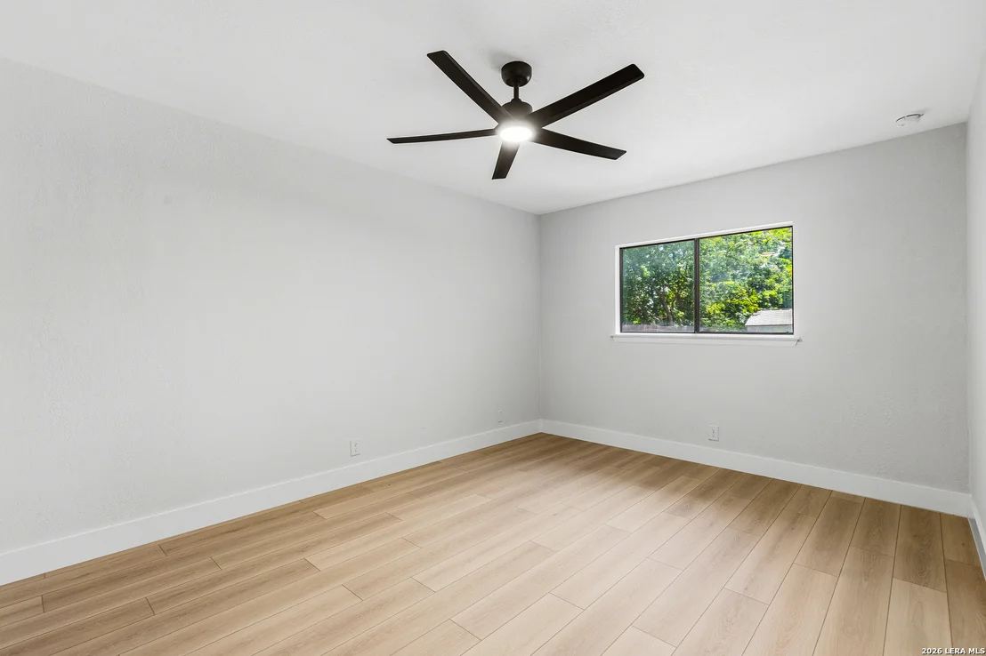 Photo of 7950 New World