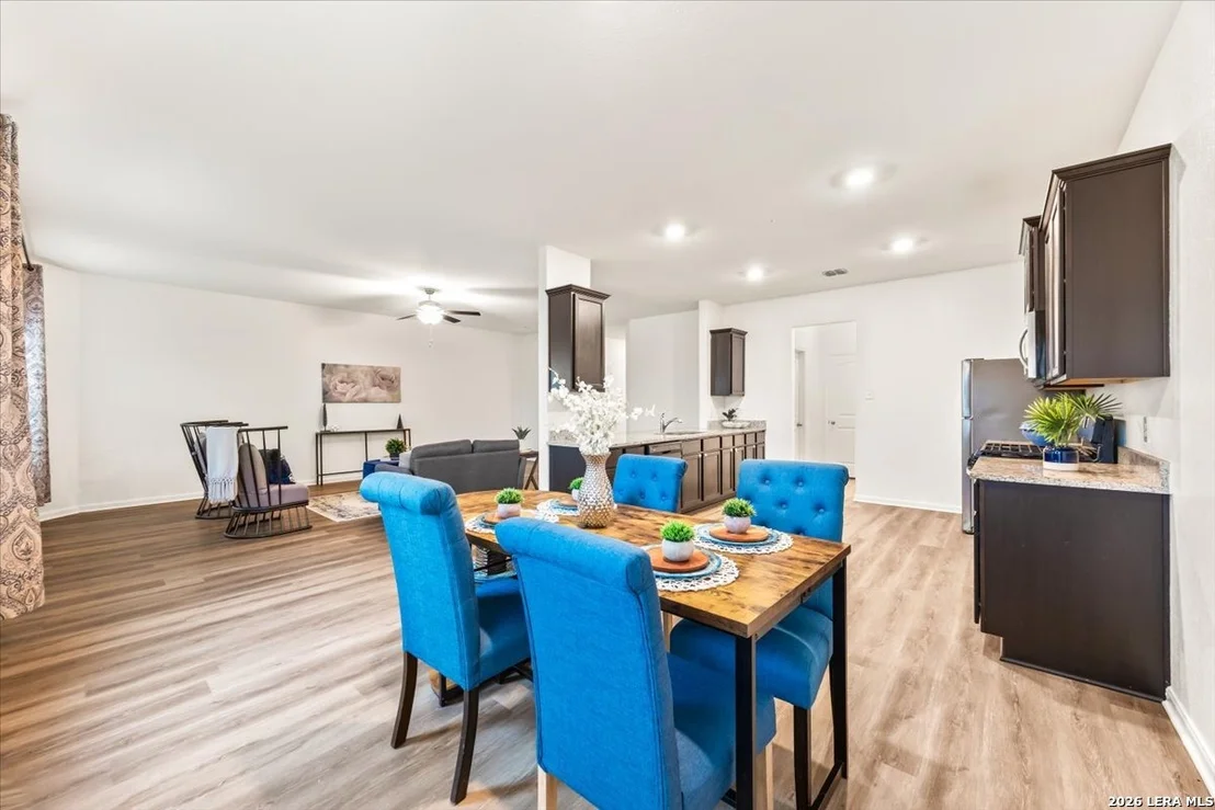 Photo of 3947 Trail De Paris