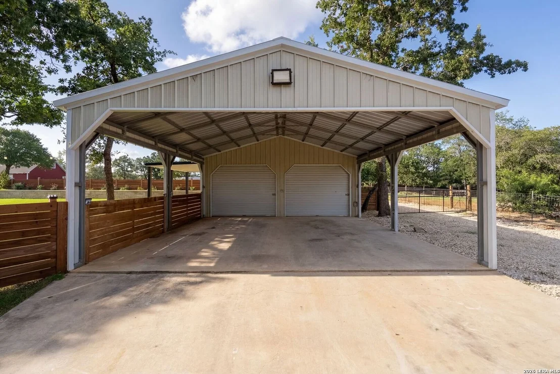 Photo of 1009 Bluebonnet Ln