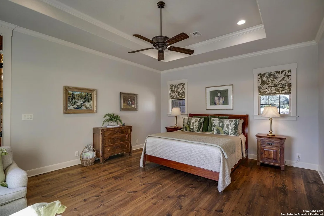 Photo of 107 LEGACY POINTE