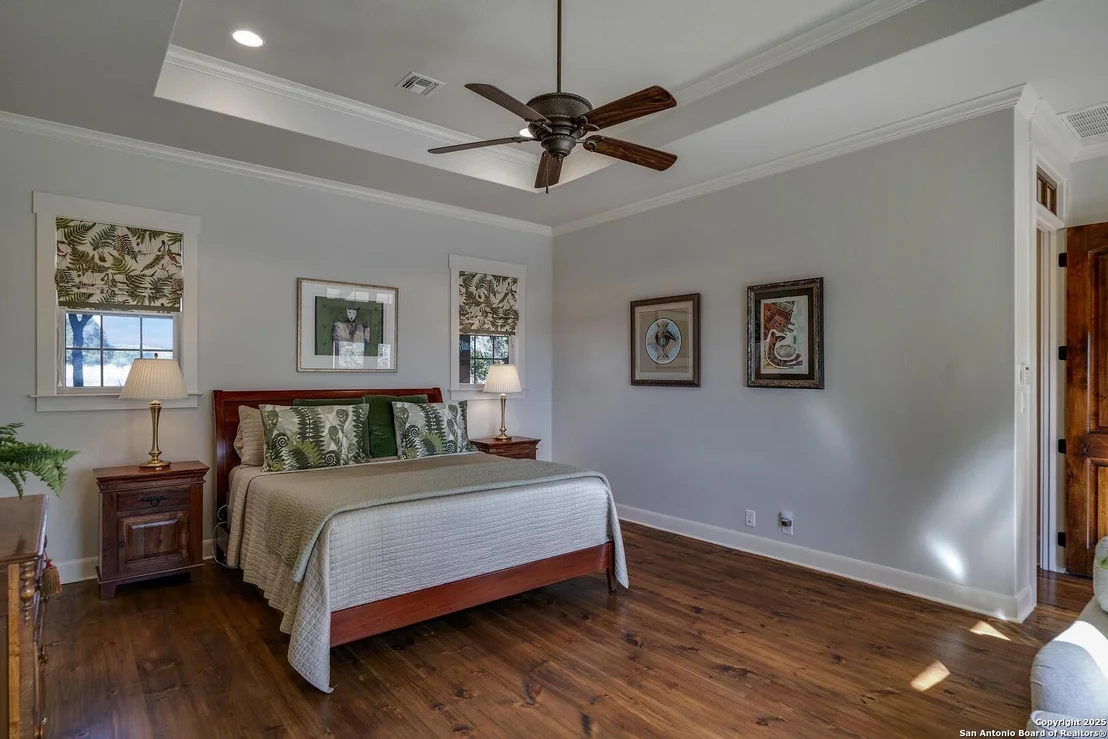 Photo of 107 LEGACY POINTE