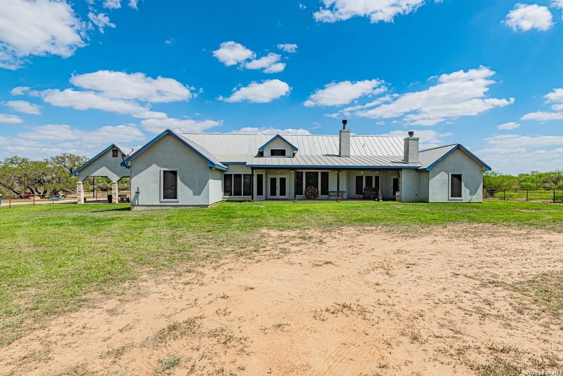 Photo of 946 County Road 361
