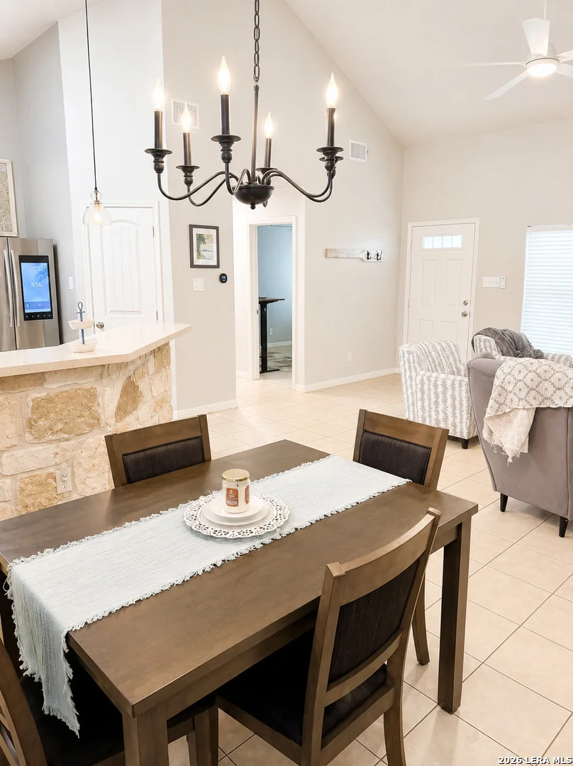 Photo of 1376 Hedgestone