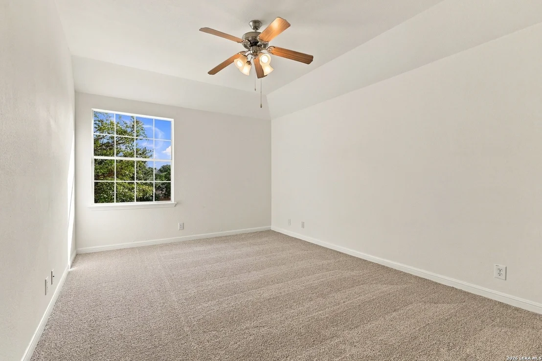 Photo of 18619 Rogers Pl