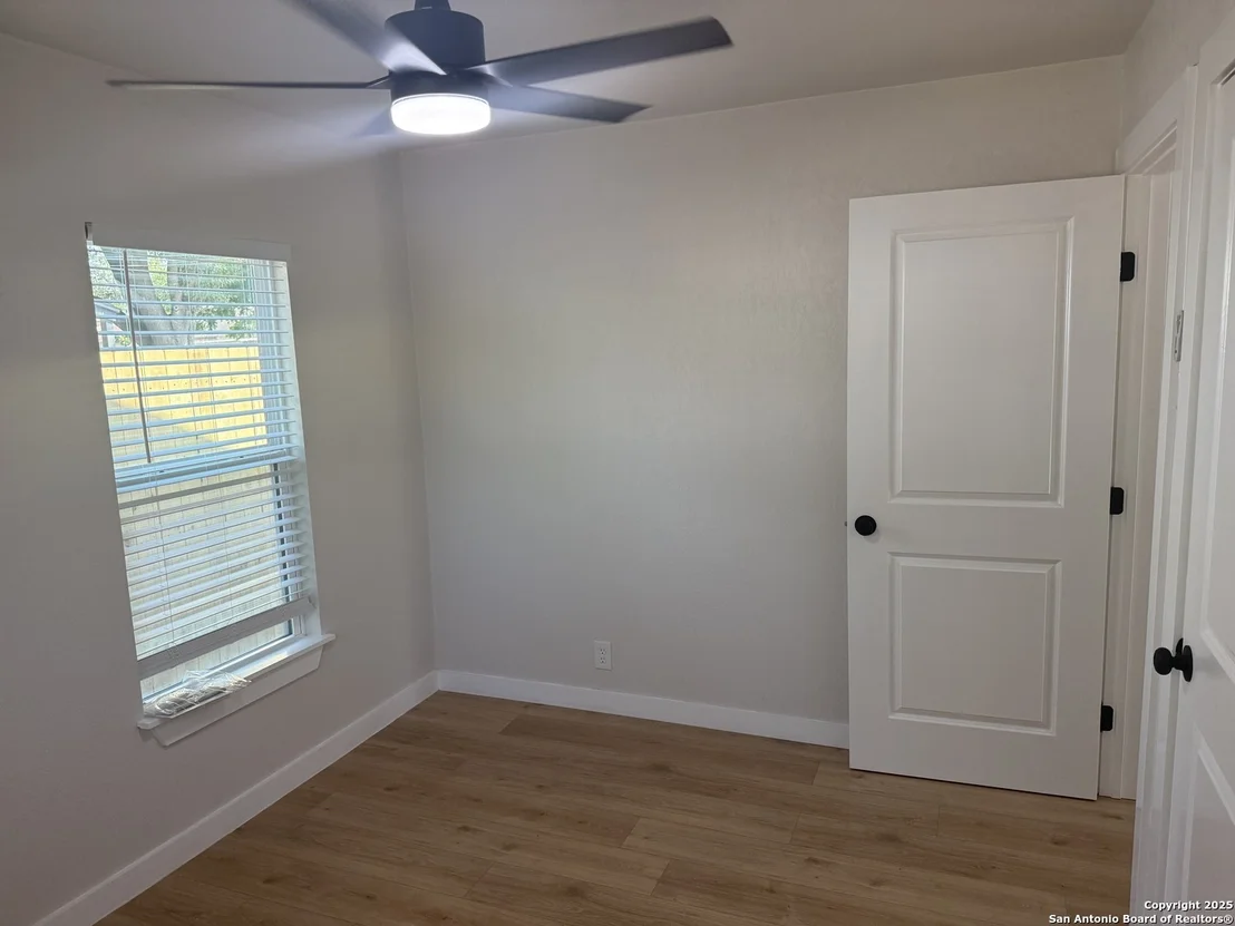 Photo of 143 Toltec