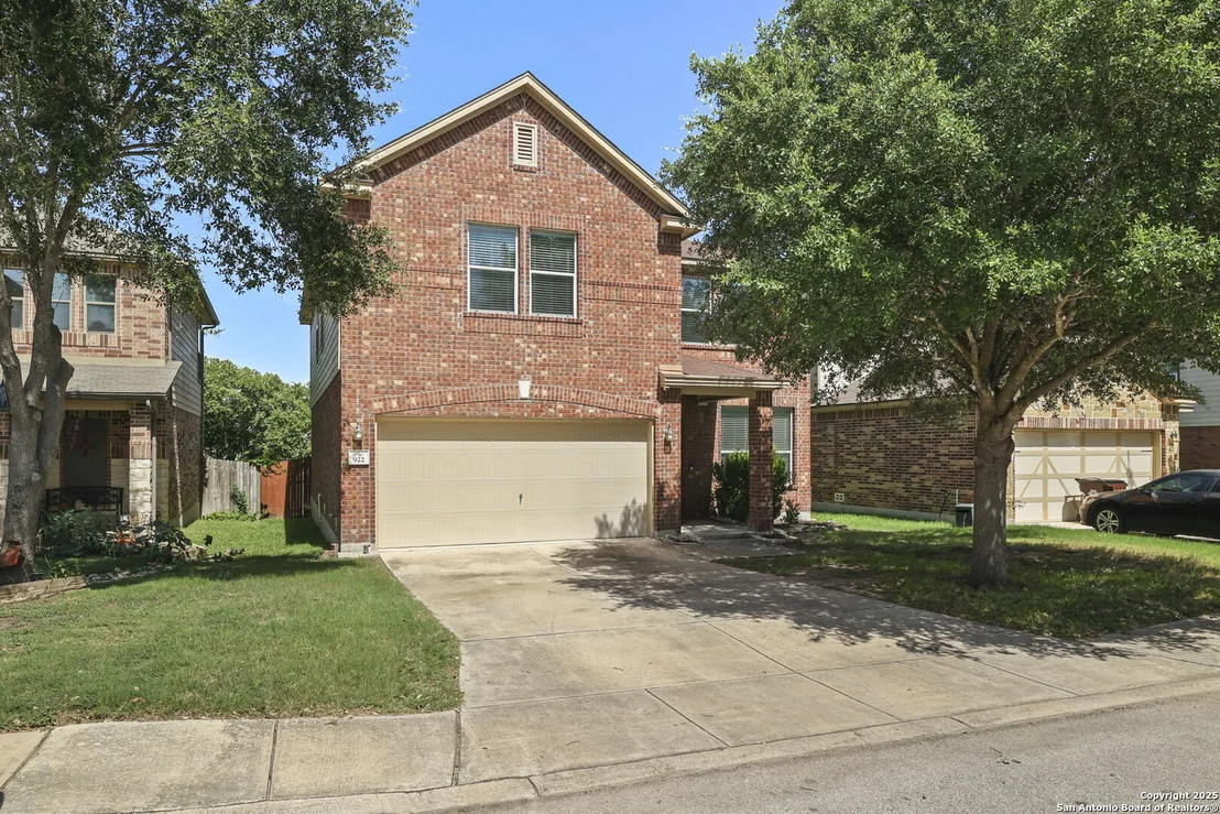 Photo of 922 Spello Cir