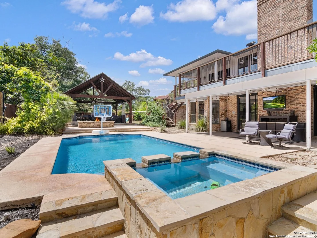 Photo of 13700 Bluffmont