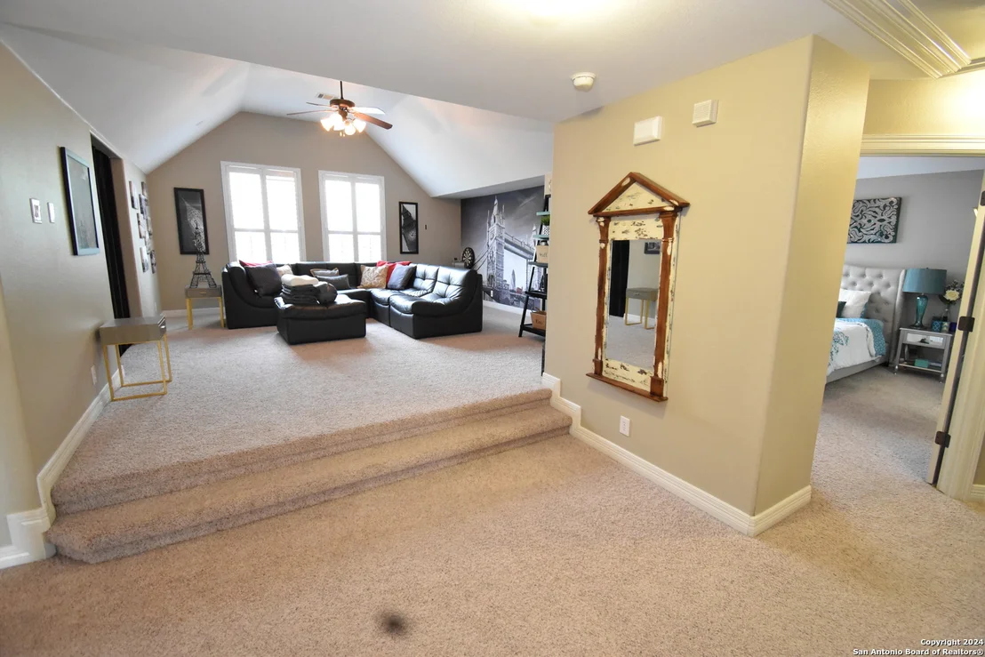 Photo of 115 STONEWALL BND