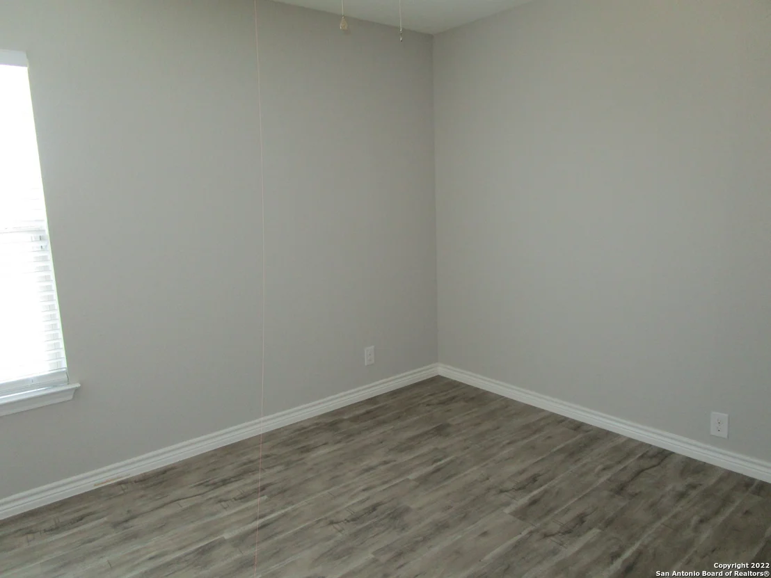 Photo of 910 REXFORD DR
