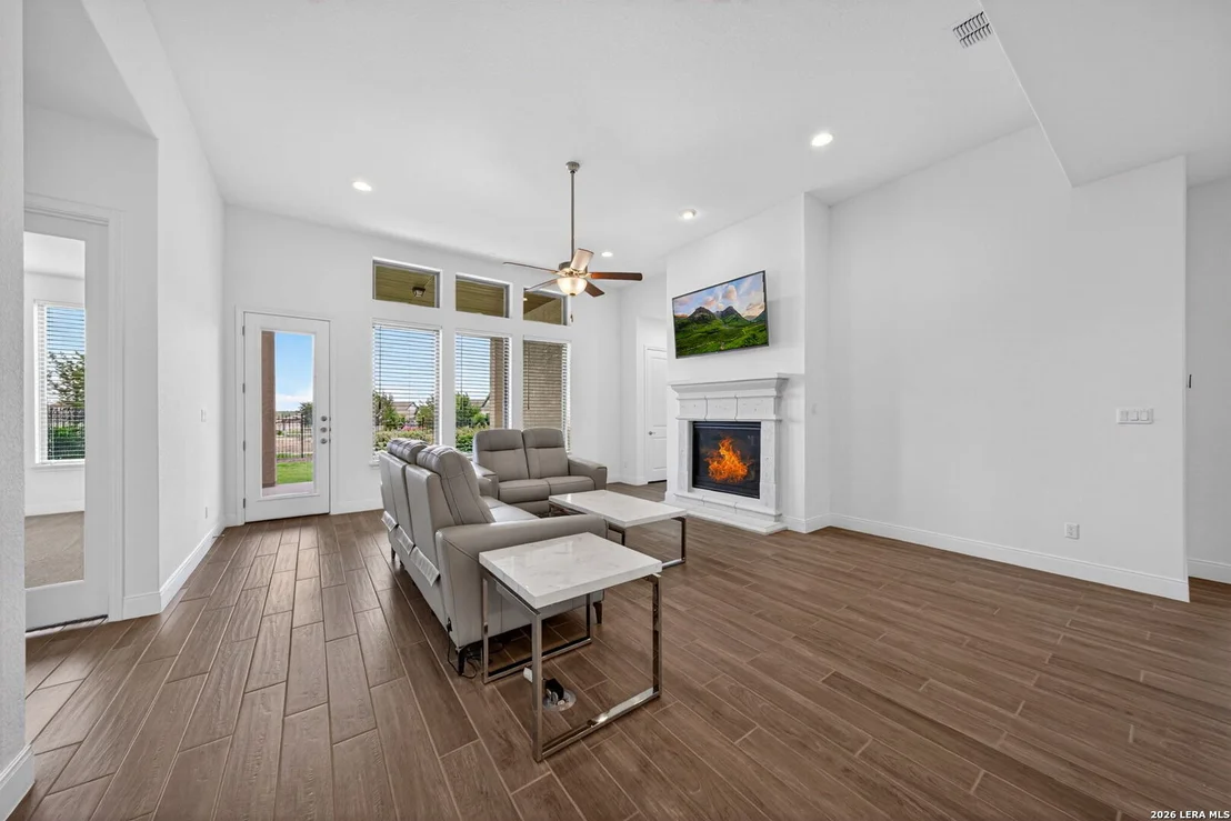 Photo of 23218 Curvado