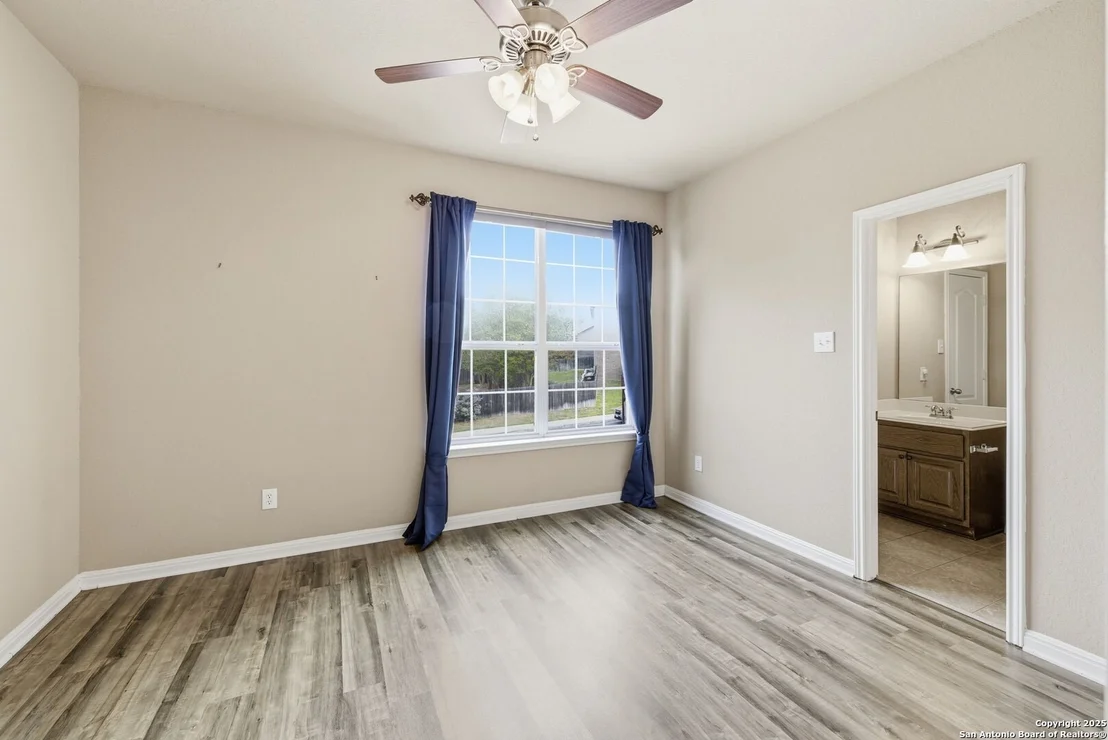 Photo of 2106 Laurel Pt