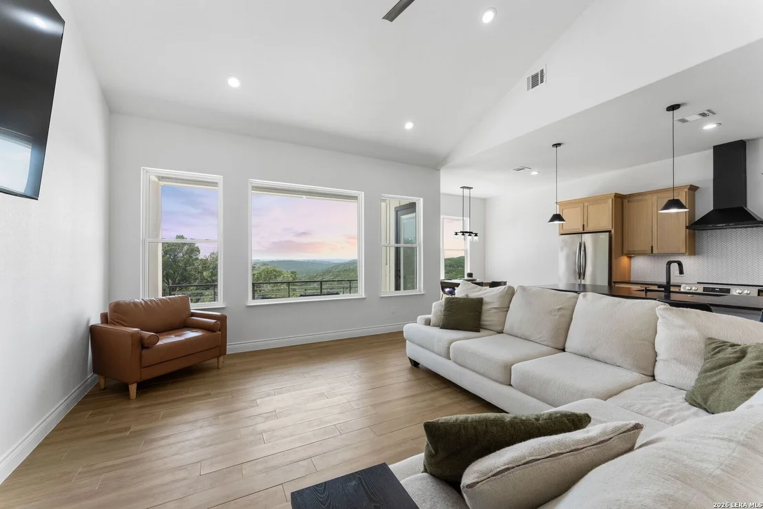Photo of 819 Pr 2775
