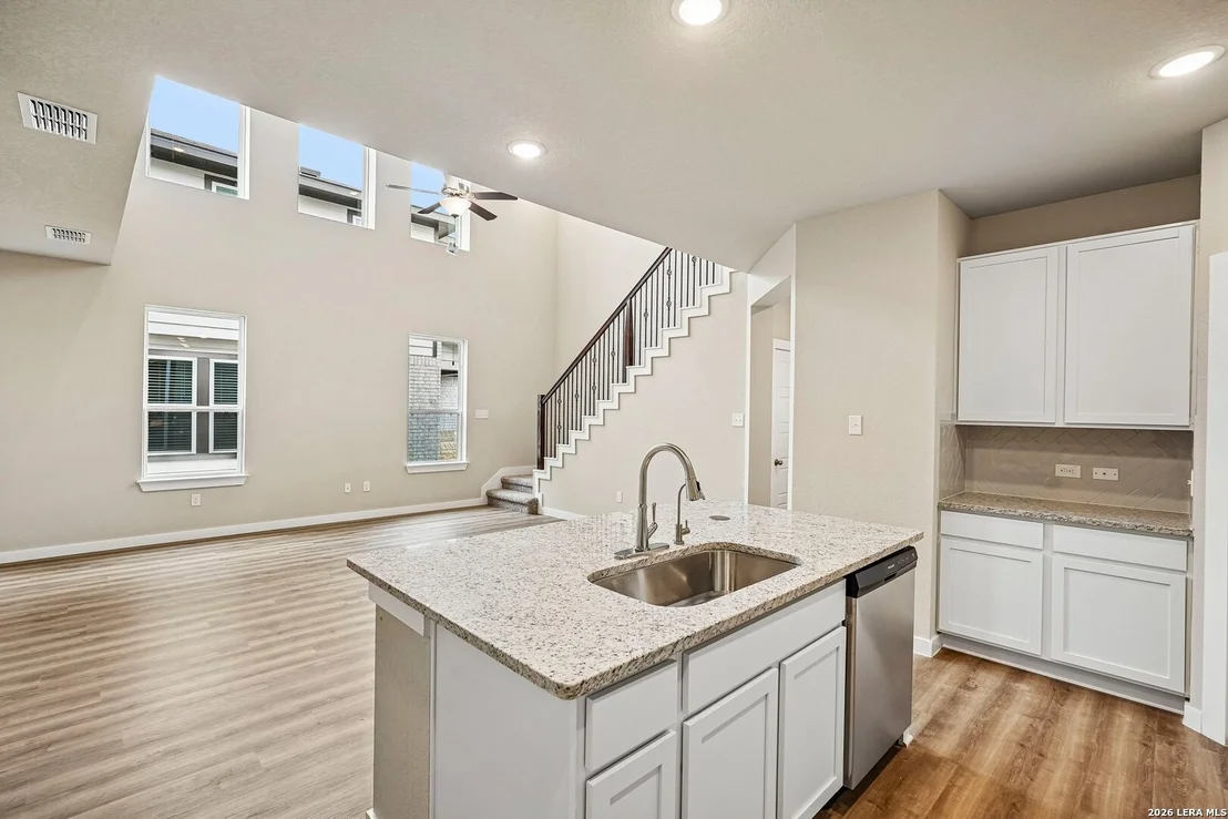 Photo of 5934 Willow Point