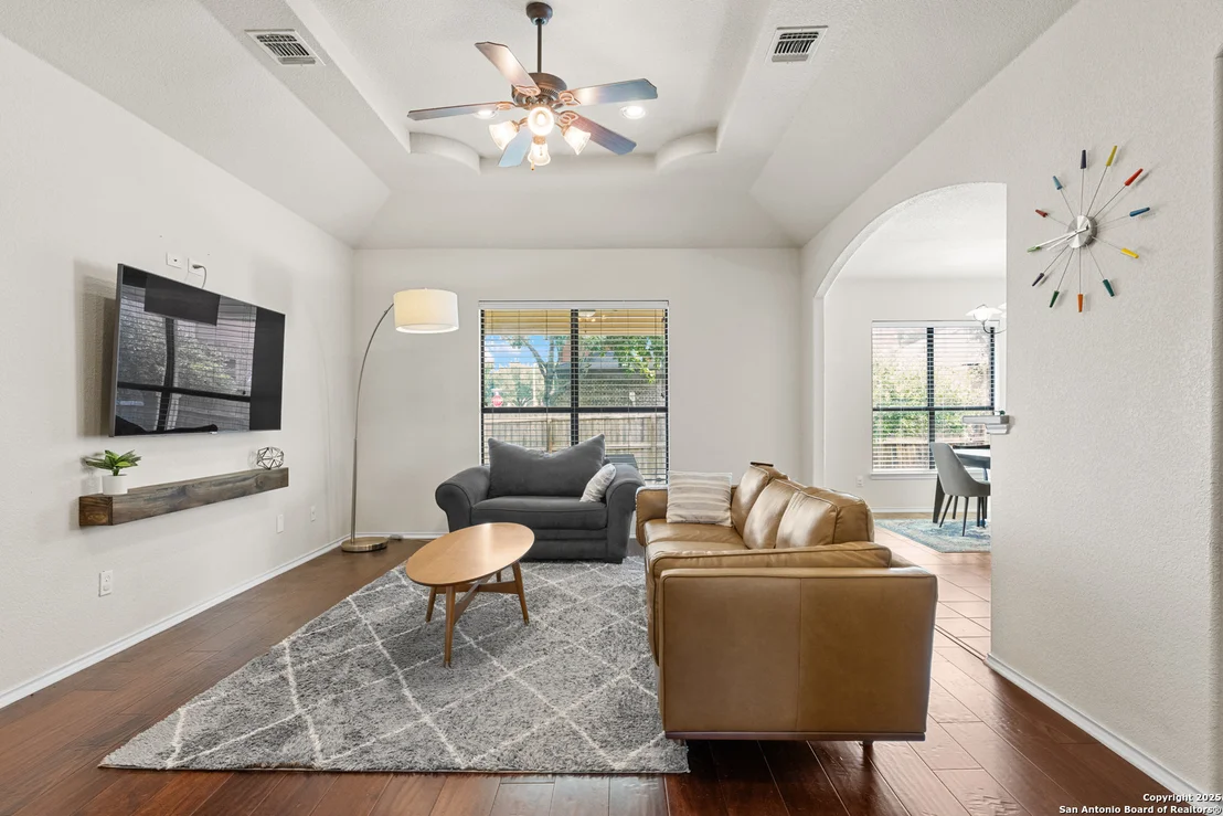 Photo of 9815 Leubeck Ranch