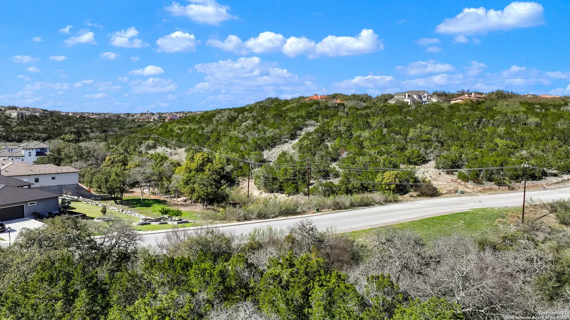 Photo of 602 WINDING RAVINE
