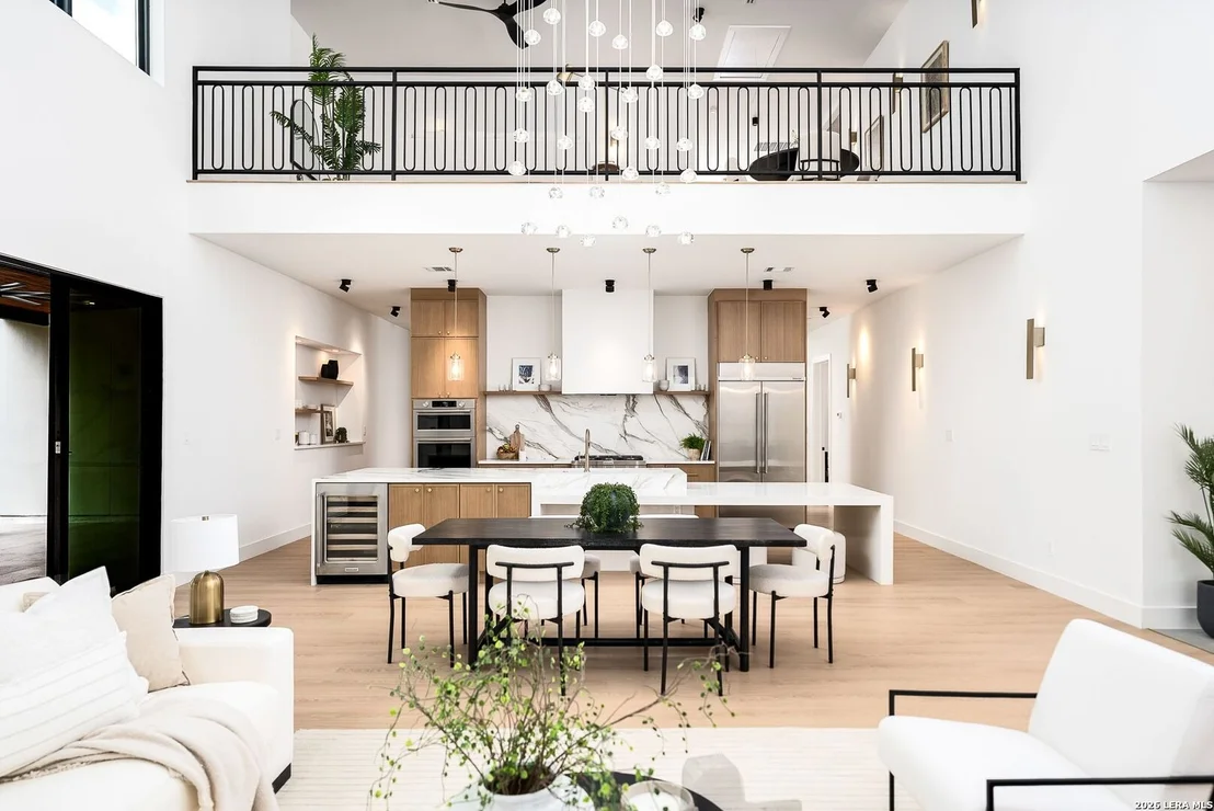 Photo of 16 GRANTHAM GLN