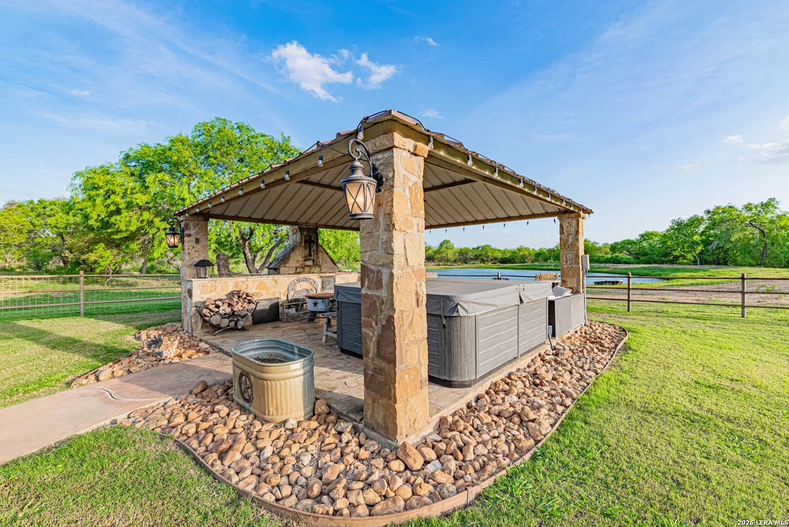 Photo of 819 County Road 356