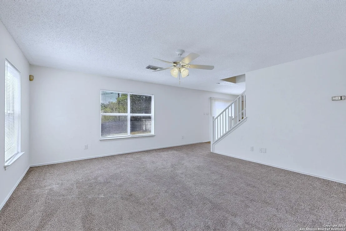 Photo of 4811 Joshua