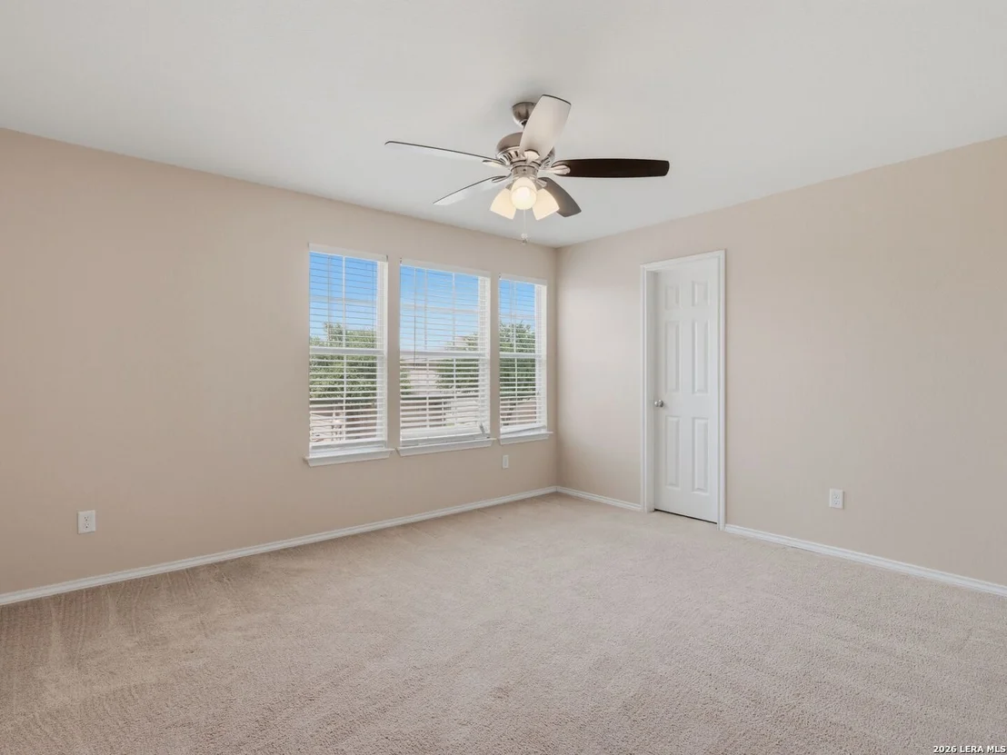 Photo of 414 WALNUT CRST