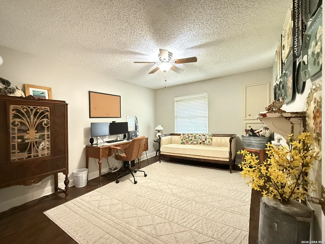 Photo of 12518 Chateau Forest