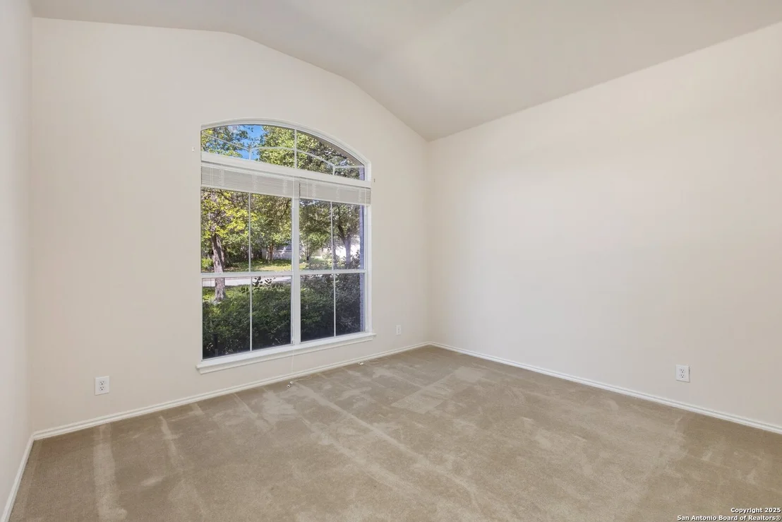 Photo of 14204 Auberry