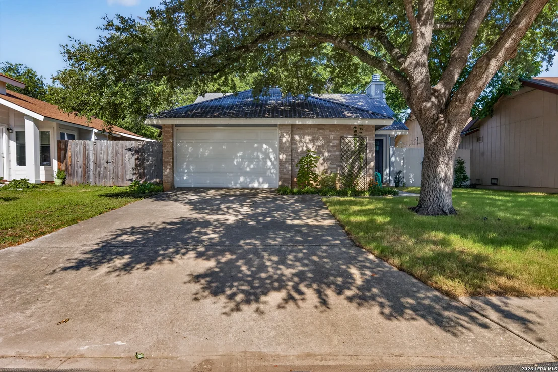 Photo of 8020 Orchard Bend