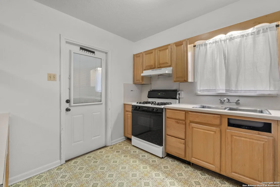 Photo of 926 Olney Drive