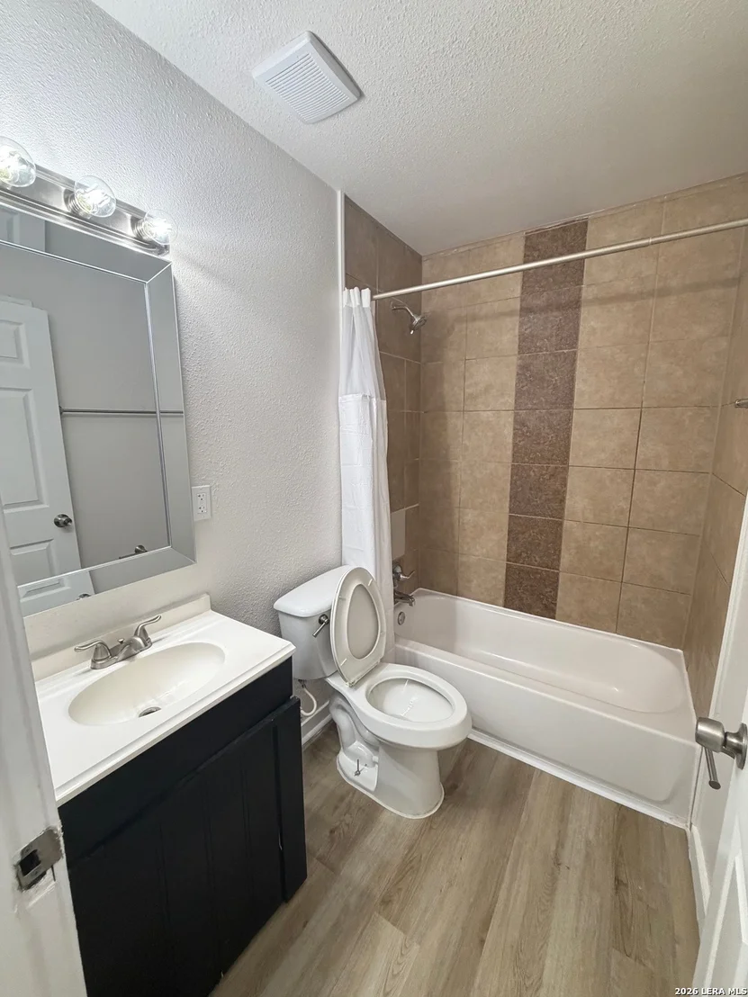 Photo of 1439 Alhambra