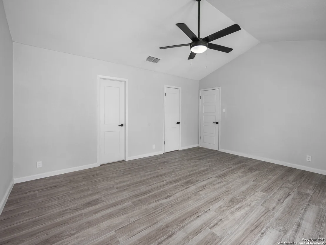 Photo of 7707 clear ridge