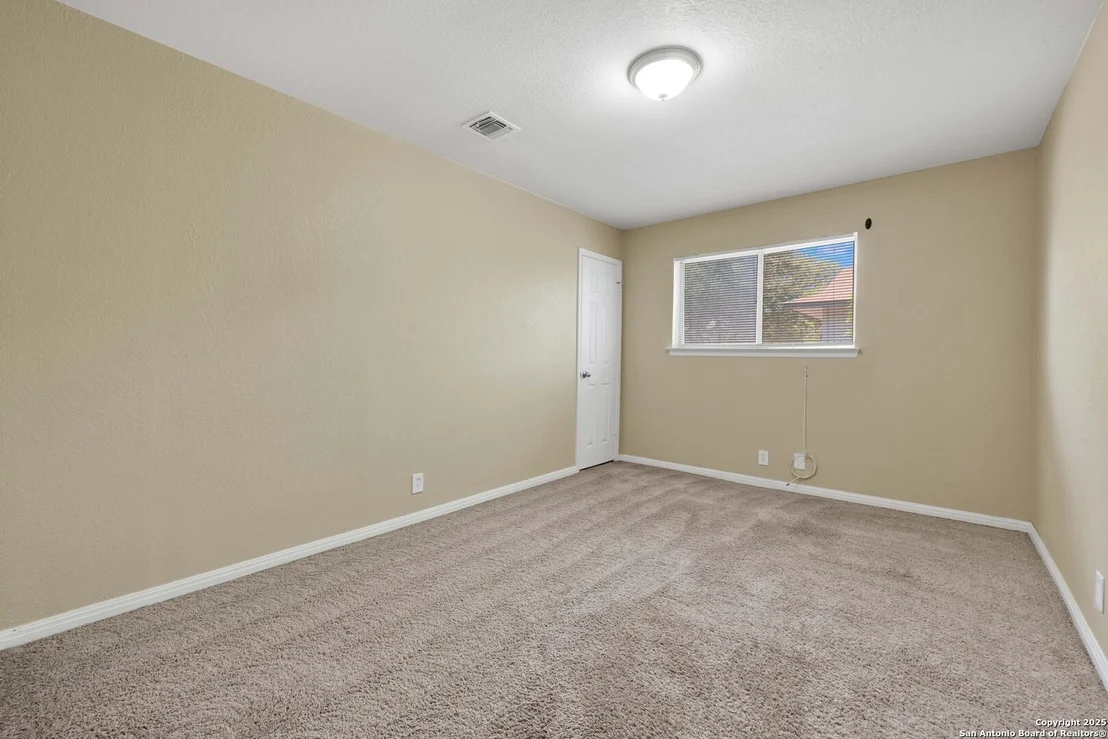 Photo of 6135 Windbrooke