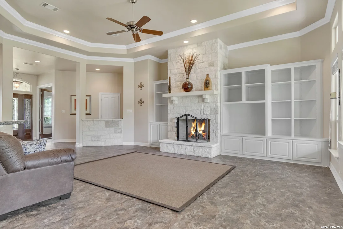 Photo of 307 E Pheasant