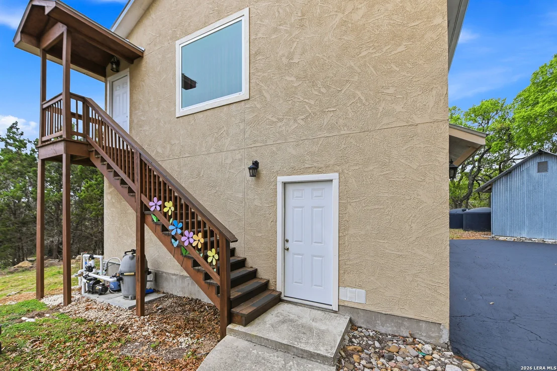 Photo of 752 Taylor Pt