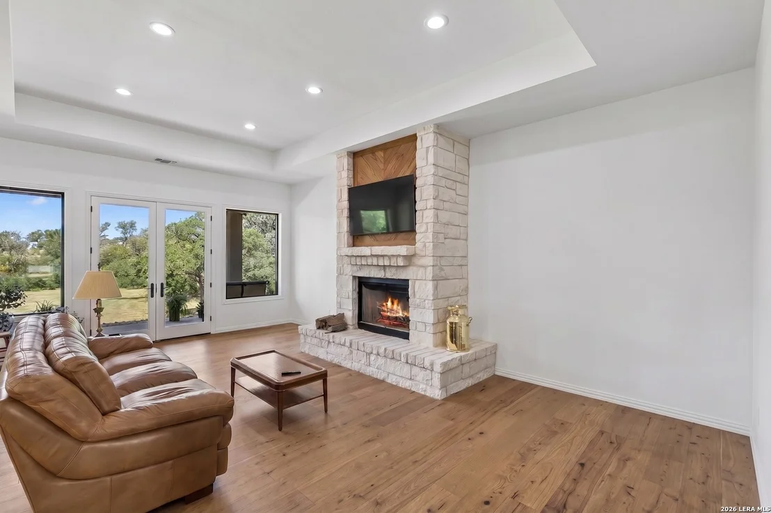 Photo of 879 LATIGO BLVD