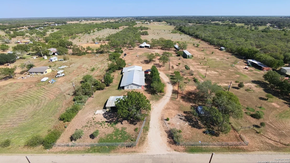 Photo of 944 County Road 769