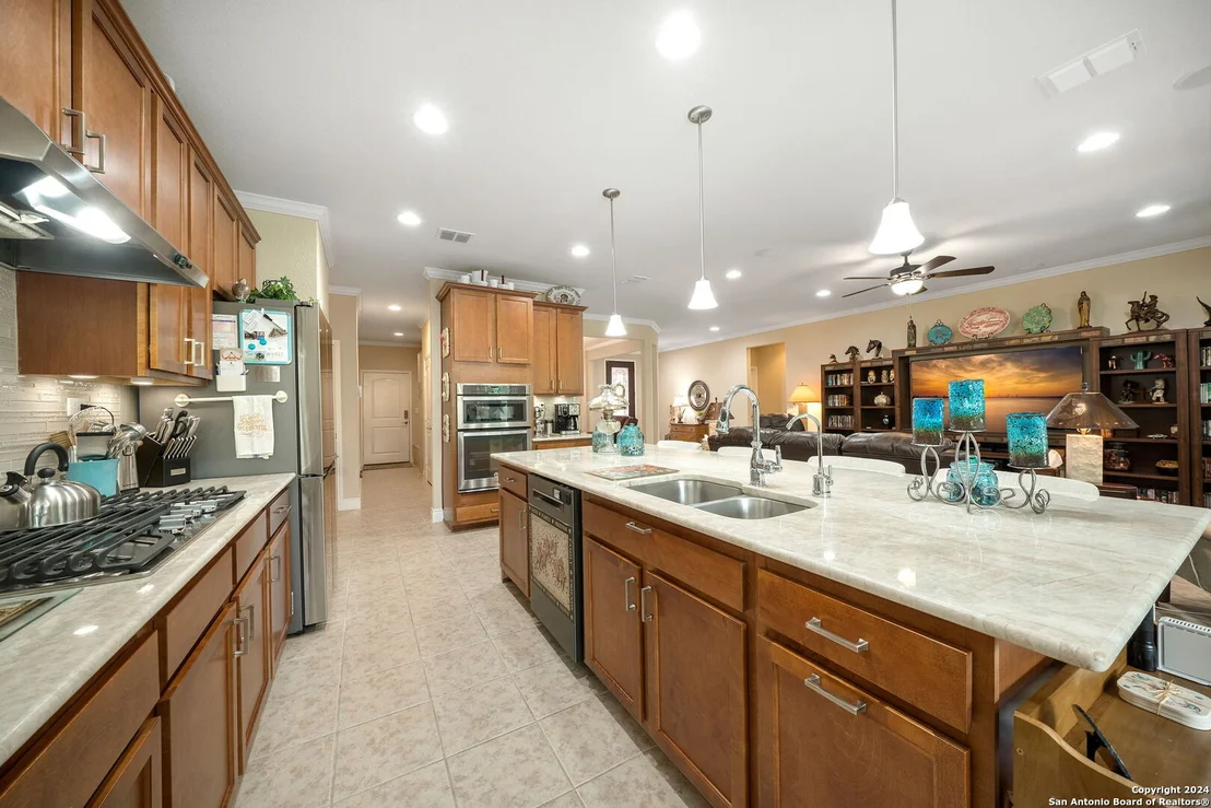 Photo of 12907 HOLLOW CAVE
