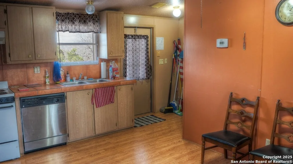 Photo of 560 Pine Mountain