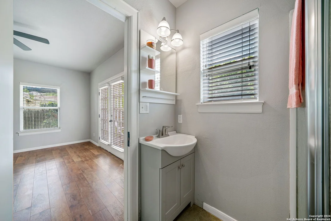 Photo of 274 HERMINE BLVD