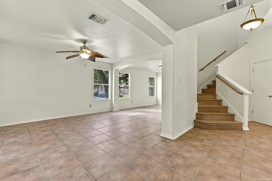 Photo of 233 JULIAN PT