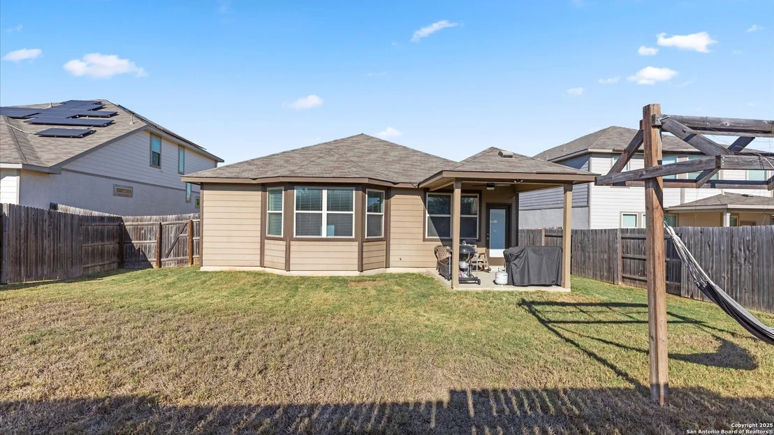 Photo of 13218 Bucktree