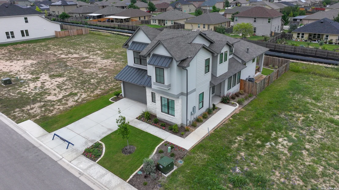Photo of 972 Nolte Bend