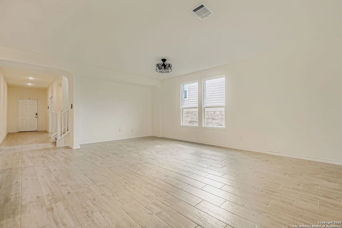 Photo of 15323 Danae Bend
