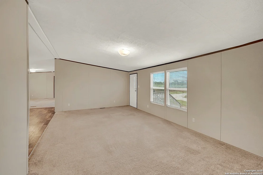 Photo of 1640 WOSNIG RD