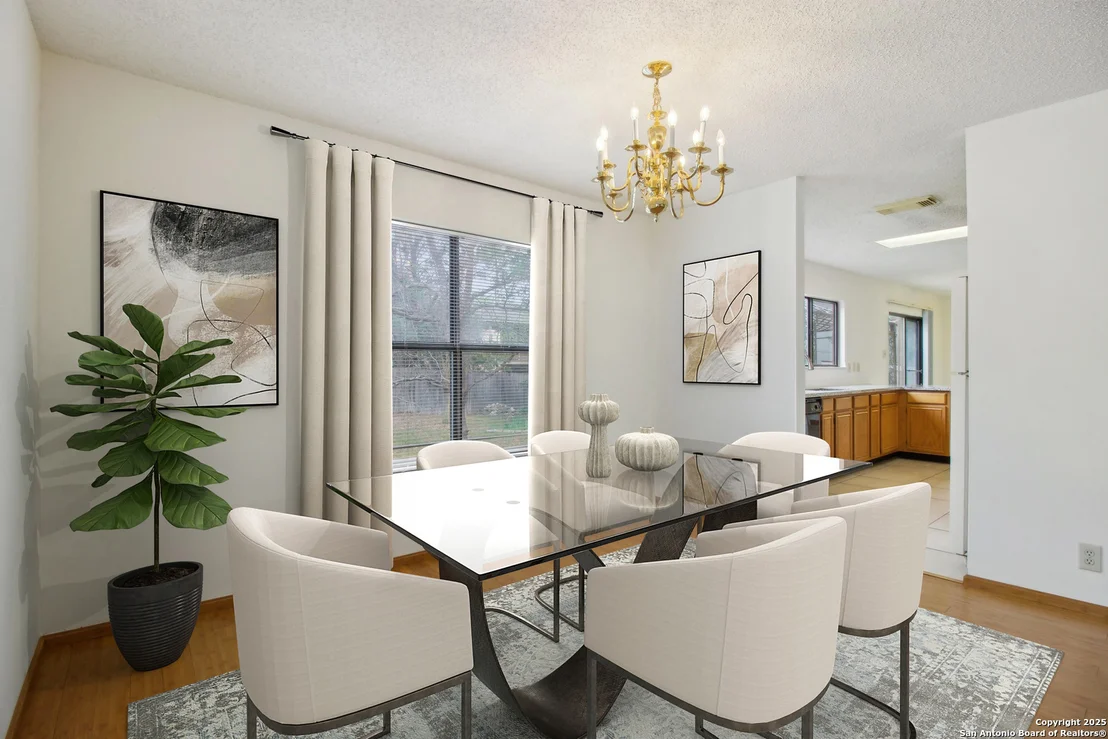 Photo of 7611 Wood Bluff