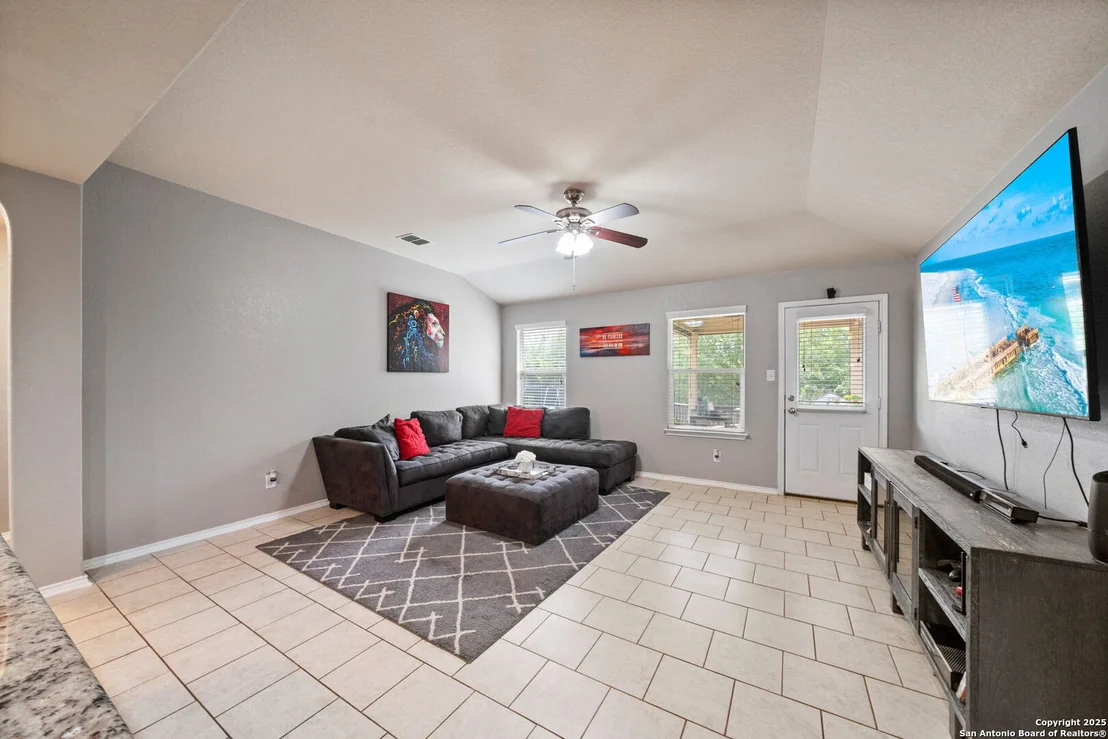 Photo of 2027 Emerald Edge